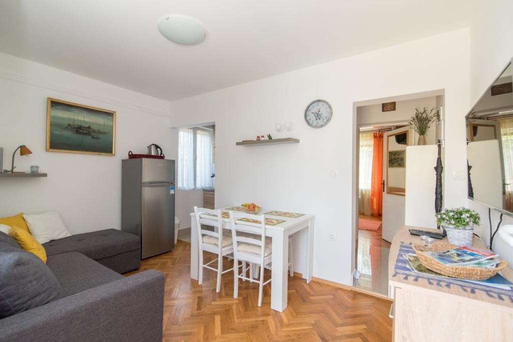 Apartments Natasa 苏佩塔尔 外观 照片